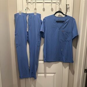 FIGS Scrub Pants and top set